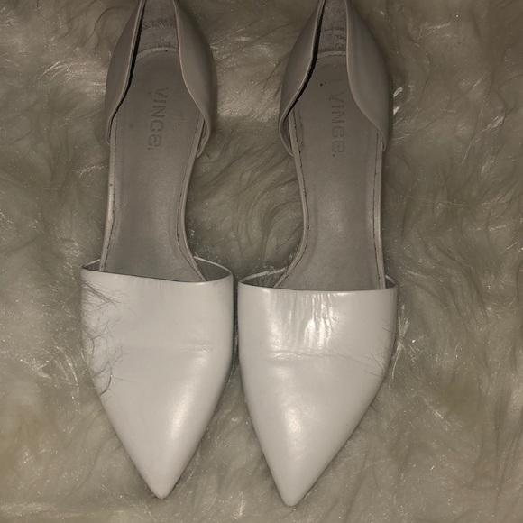 COPY - Vince Aurelian 2 Tone D’Orsay Kitten Heel Pump 8M - Picture 2 of 12